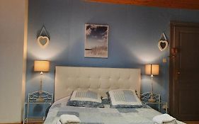 Romantic Studio Center